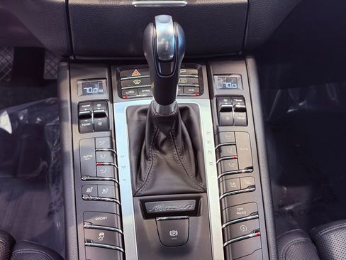 Used 2016 Porsche Macan S image 26