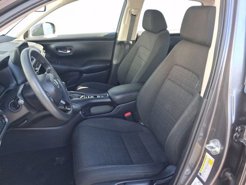 Used 2023 Honda HR-V LX image 5