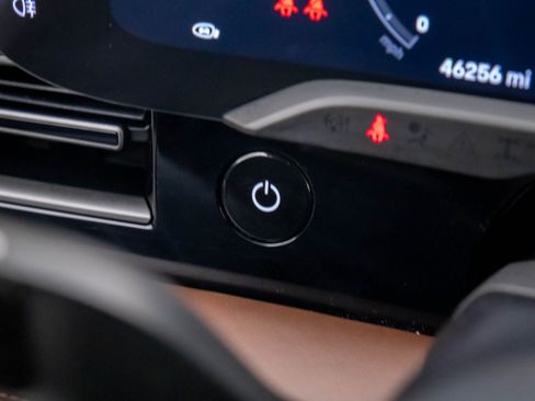 Certified 2020 Porsche Taycan Turbo image 21