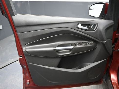 Used 2014 Ford Escape SE image 15