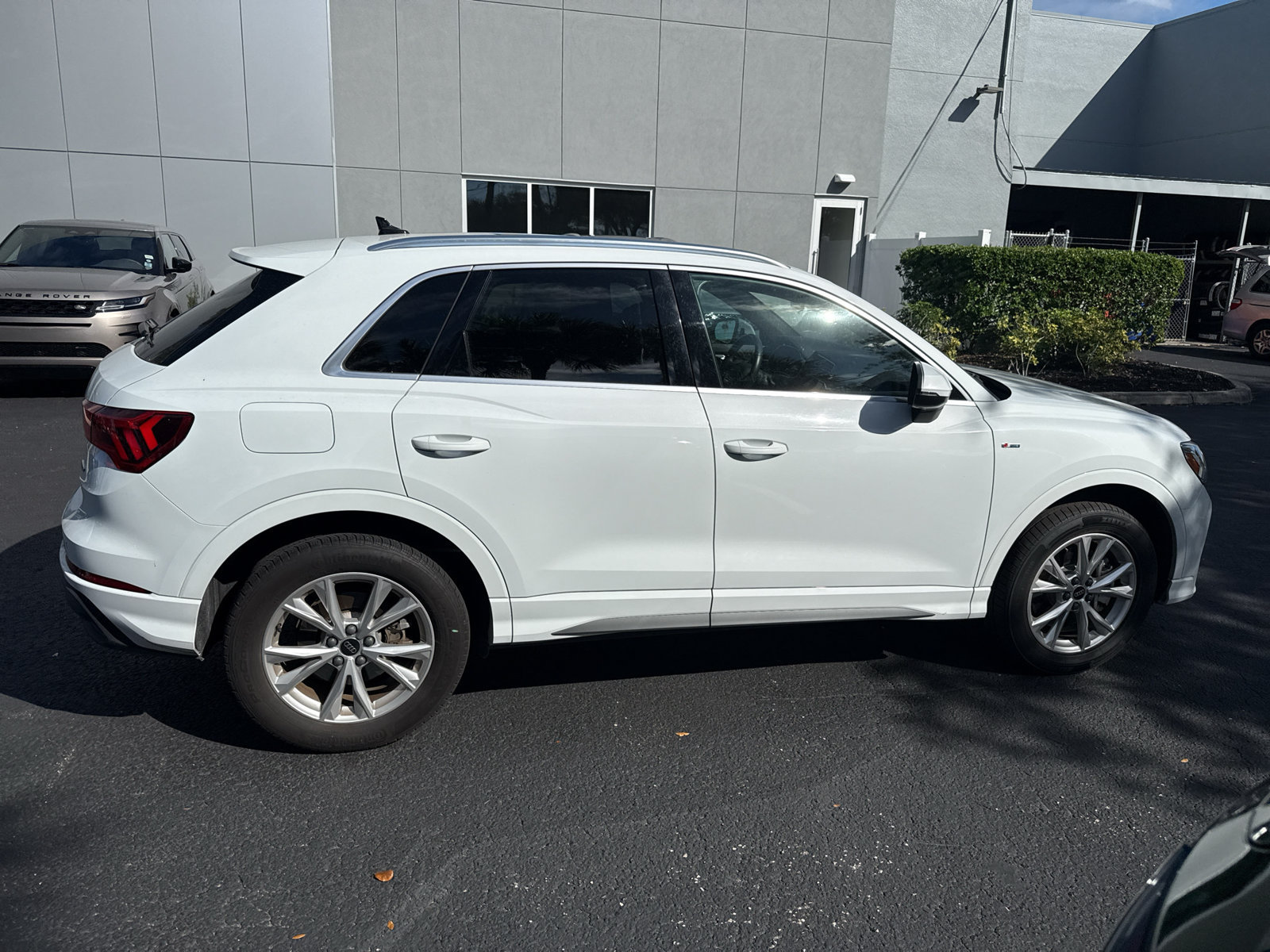 Used 2025 Audi Q3 2.0T Premium AWD/4WD image 7