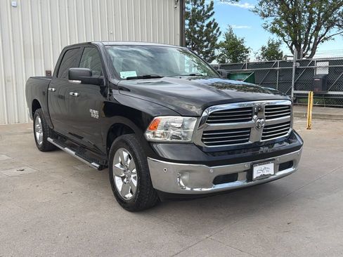 Used 2017 RAM 1500 Big Horn AWD/4WD image 3