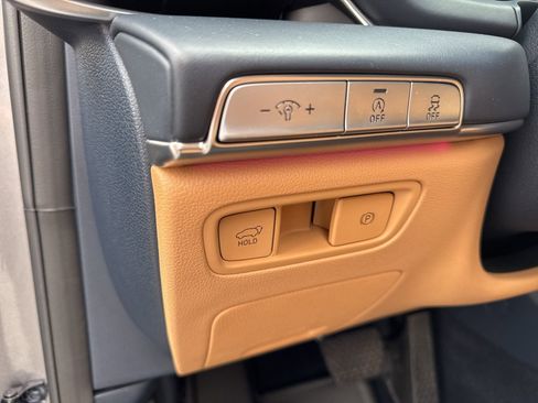 Used 2022 Genesis GV80 2.5T w/ Prestige Package 04 image 21