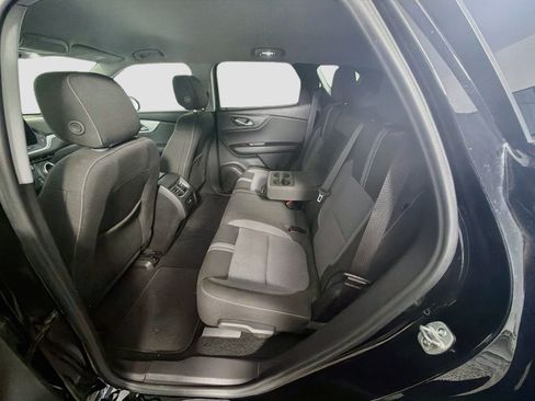 Used 2025 Chevrolet Blazer LT AWD/4WD image 17