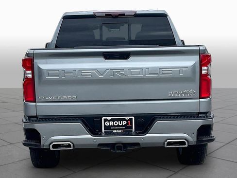 Used 2025 Chevrolet Silverado 1500 High Country AWD/4WD image 5