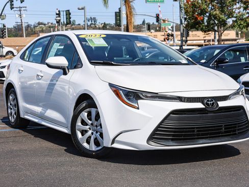 Used 2024 Toyota Corolla LE FWD image 1