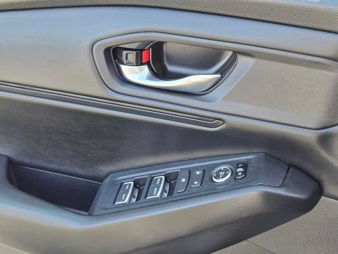Used 2023 Honda Accord EX image 20