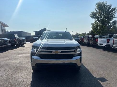 Used 2021 Chevrolet Silverado 1500 LT AWD/4WD image 3