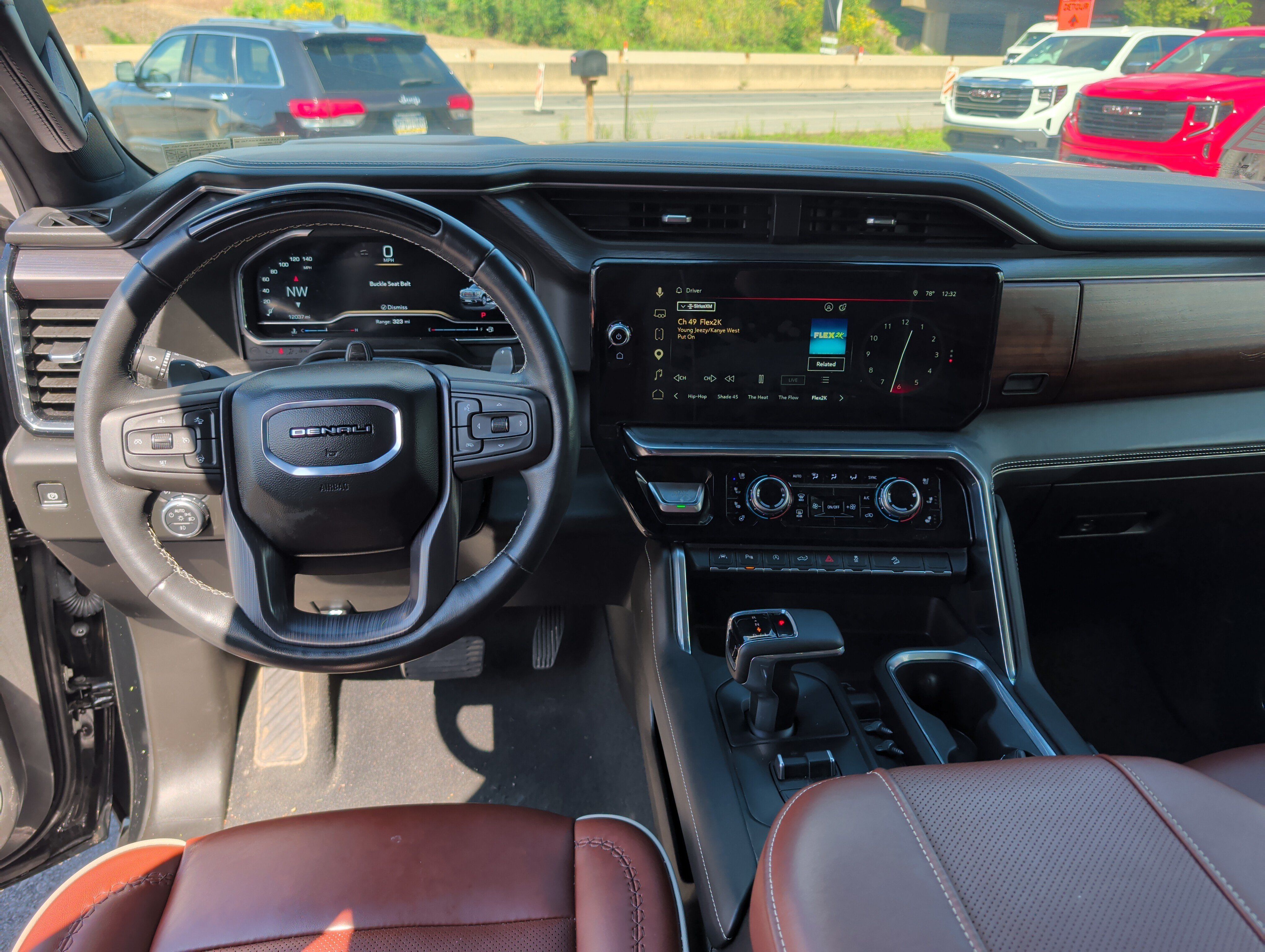 Used 2025 GMC Sierra 1500 Denali Ultimate AWD/4WD image 14