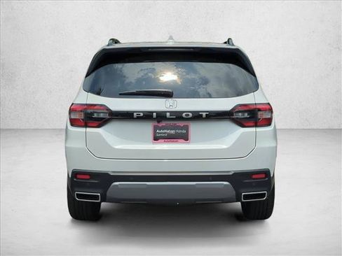 New 2026 Honda Pilot EX-L image 8