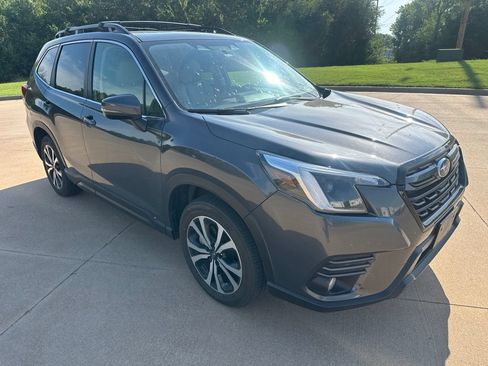 Used 2023 Subaru Forester Limited AWD/4WD image 7