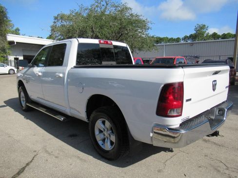 Used 2019 RAM 1500 Classic SLT AWD/4WD image 5
