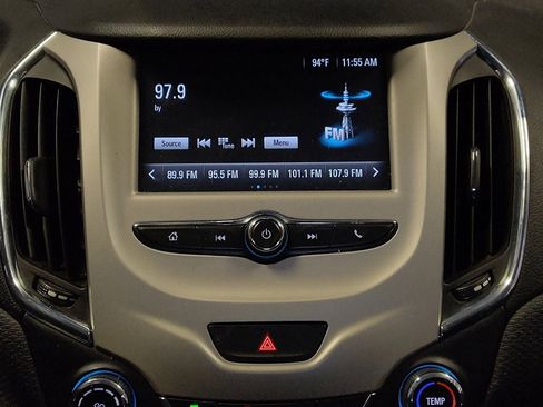 Used 2018 Chevrolet Cruze LS FWD image 25