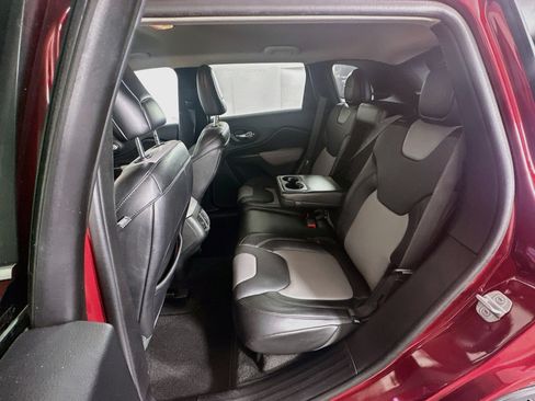 Used 2014 Jeep Cherokee Limited FWD image 26