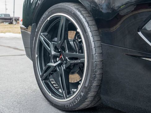 Used 2023 Chevrolet Corvette Stingray Coupe w/ Chrome Exterior Badge Package image 40