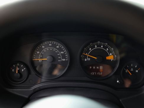 Used 2014 Jeep Patriot Sport FWD image 28