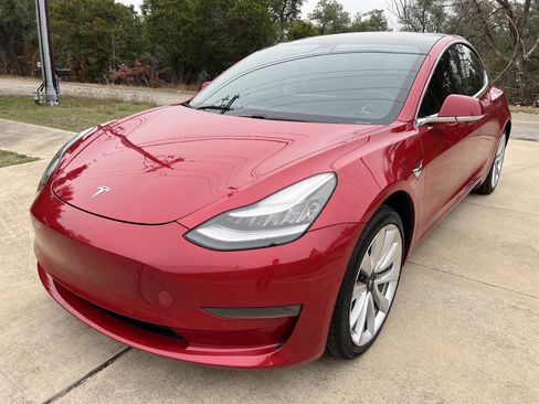 Used 2020 Tesla Model 3 Standard Range Plus image 4