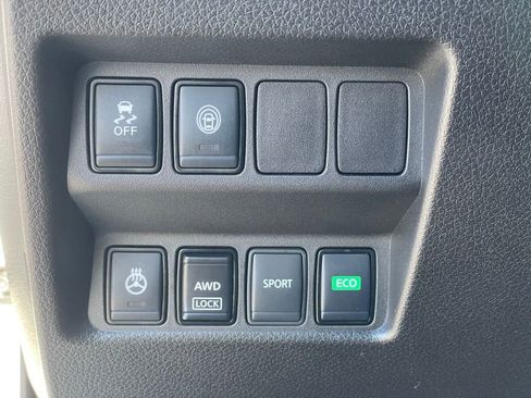 Certified 2021 Nissan Rogue Sport SV AWD/4WD image 14