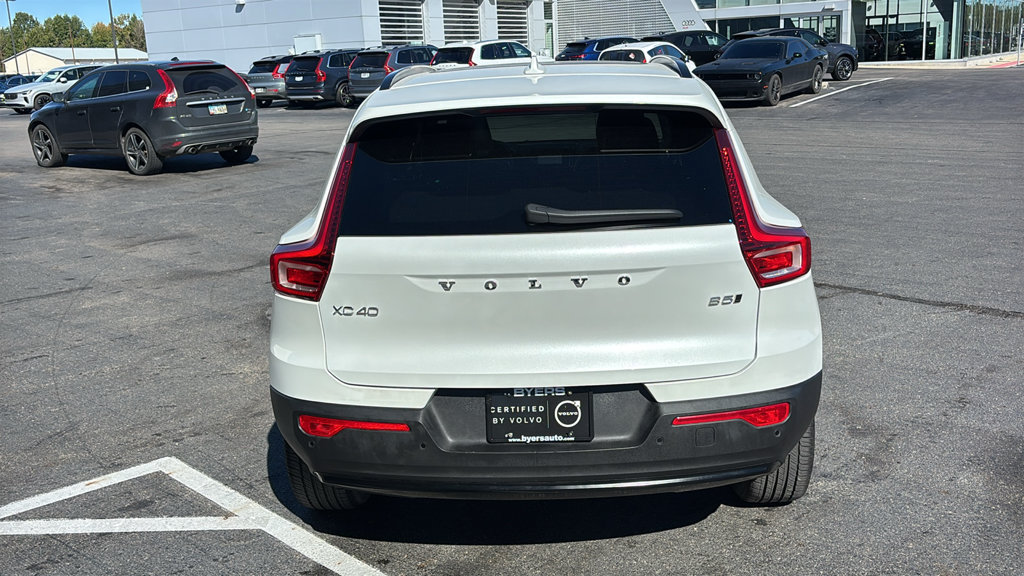 Certified 2026 Volvo XC40 B5 Plus AWD/4WD image 29