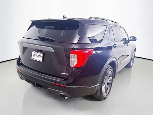 Used 2023 Ford Explorer XLT w/ Equipment Group 202A AWD/4WD image 7