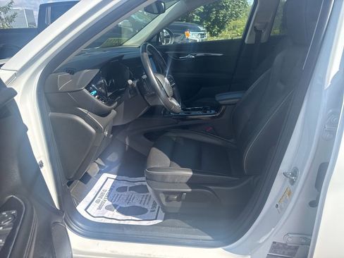 Used 2023 Buick Envision Essence image 22