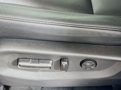 Used 2026 Honda Odyssey EX-L image 17