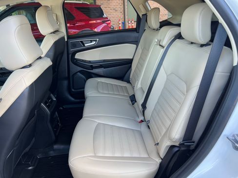 Used 2023 Ford Edge SEL w/ Convenience Package AWD/4WD image 19