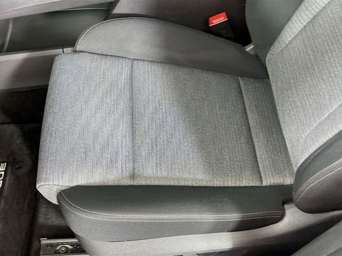 Used 2023 Nissan Rogue SV image 19