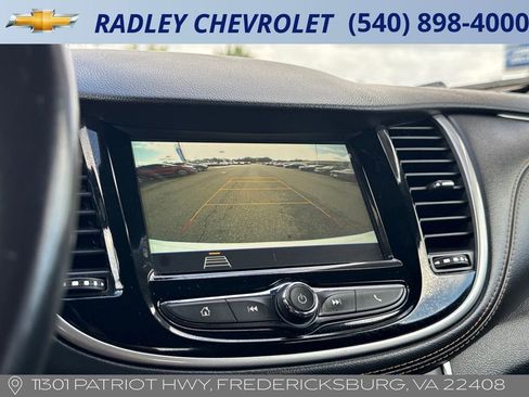 Used 2019 Chevrolet Trax LT w/ LT Convenience Package image 15