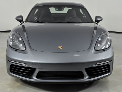 Used 2025 Porsche 718 Cayman RWD image 5