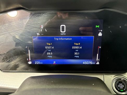Used 2024 Chevrolet Trax LT FWD image 29