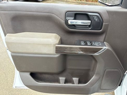 Used 2019 Chevrolet Silverado 1500 LT w/ Trailering Package image 16