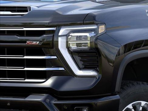 New 2025 Chevrolet Silverado 2500 LT w/ Z71 Chrome Sport Edition image 10