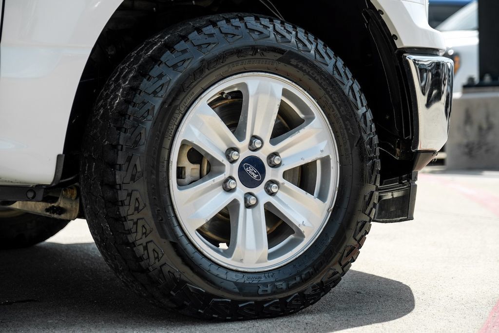 Used 2018 Ford F150 XLT w/ Equipment Group 301A Mid RWD image 54