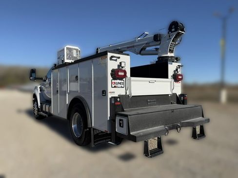New 2026 Ford F750 2WD SuperCab Super Duty image 6