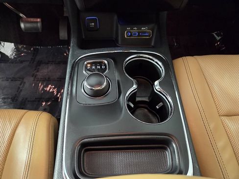 Used 2017 Dodge Durango Citadel w/ Premium Entertainment Group RWD image 19
