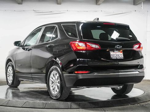 Used 2021 Chevrolet Equinox LT w/ LPO, Blackout Package FWD image 4