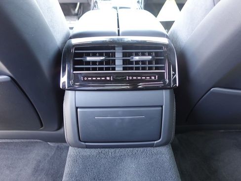 New 2025 Audi S8 image 25