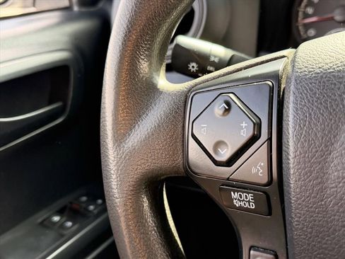 Used 2019 Toyota Tacoma SR image 17