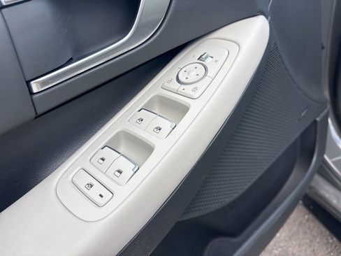 Used 2022 Hyundai Sonata SEL image 17