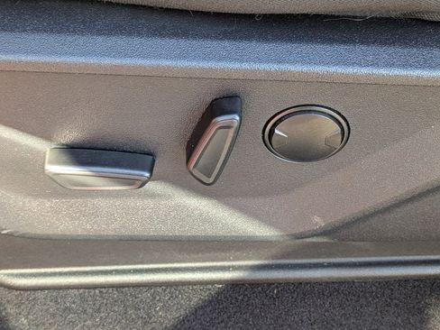 Used 2023 Ford F150 XLT w/ Equipment Group 302A High image 21