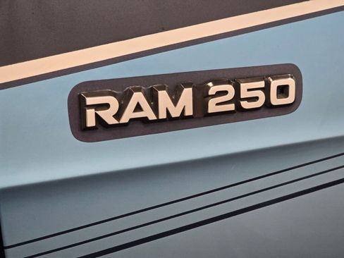 Used 1991 Dodge B2500 image 18