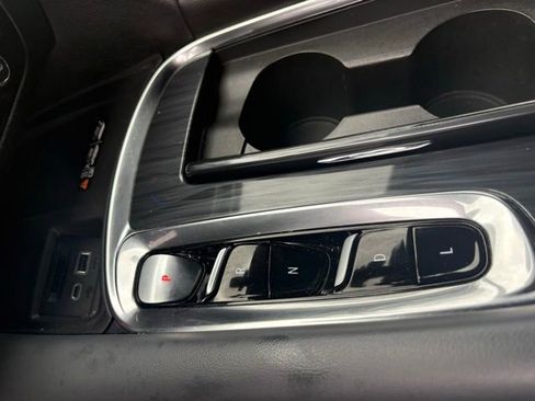 Used 2024 Buick Enclave Premium AWD/4WD image 25