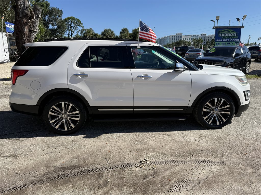 Used 2017 Ford Explorer Platinum AWD/4WD image 5