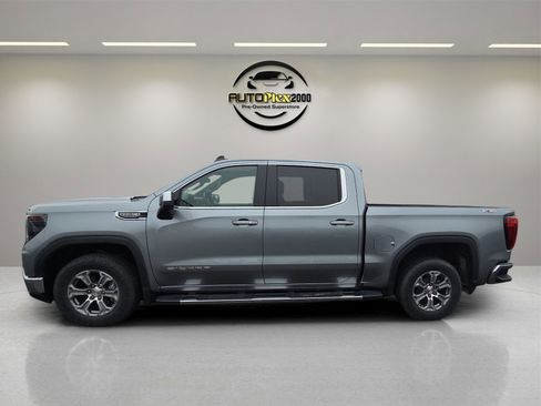 Used 2023 GMC Sierra 1500 SLE image 4
