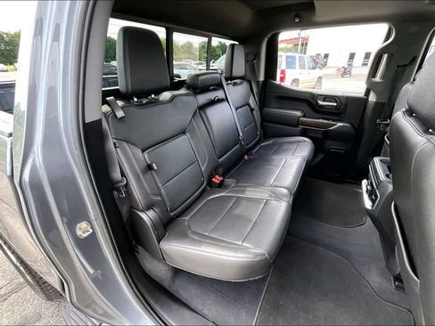 Used 2022 GMC Sierra 1500 SLT AWD/4WD image 26