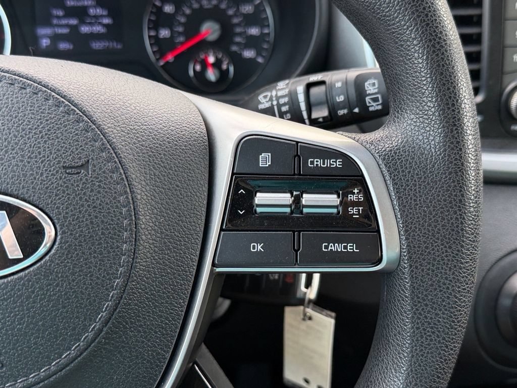 Used 2020 Kia Sorento FWD V6 image 23