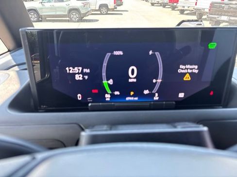 Used 2023 Chevrolet Brightdrop 600 w/ Active Safety Package 2 AWD/4WD image 16