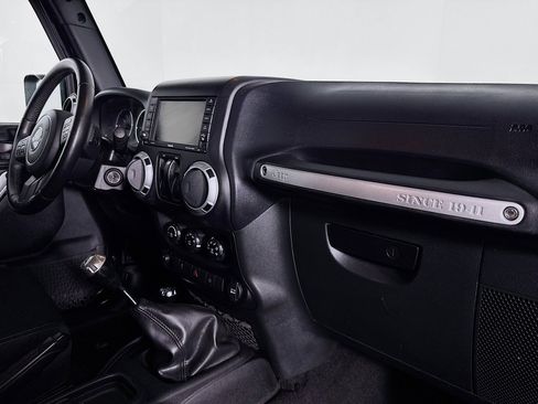 Used 2016 Jeep Wrangler Sahara w/ Dual Top Group image 23