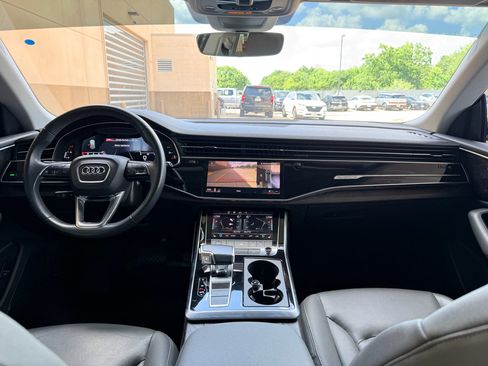 Used 2021 Audi Q8 Premium Plus w/ Premium Plus Package AWD/4WD image 13